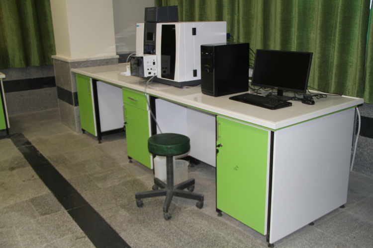راه اندازی آزمایشگاه آنالیز مواد در آزمایشگاه مرکزی دانشگاه تفرش